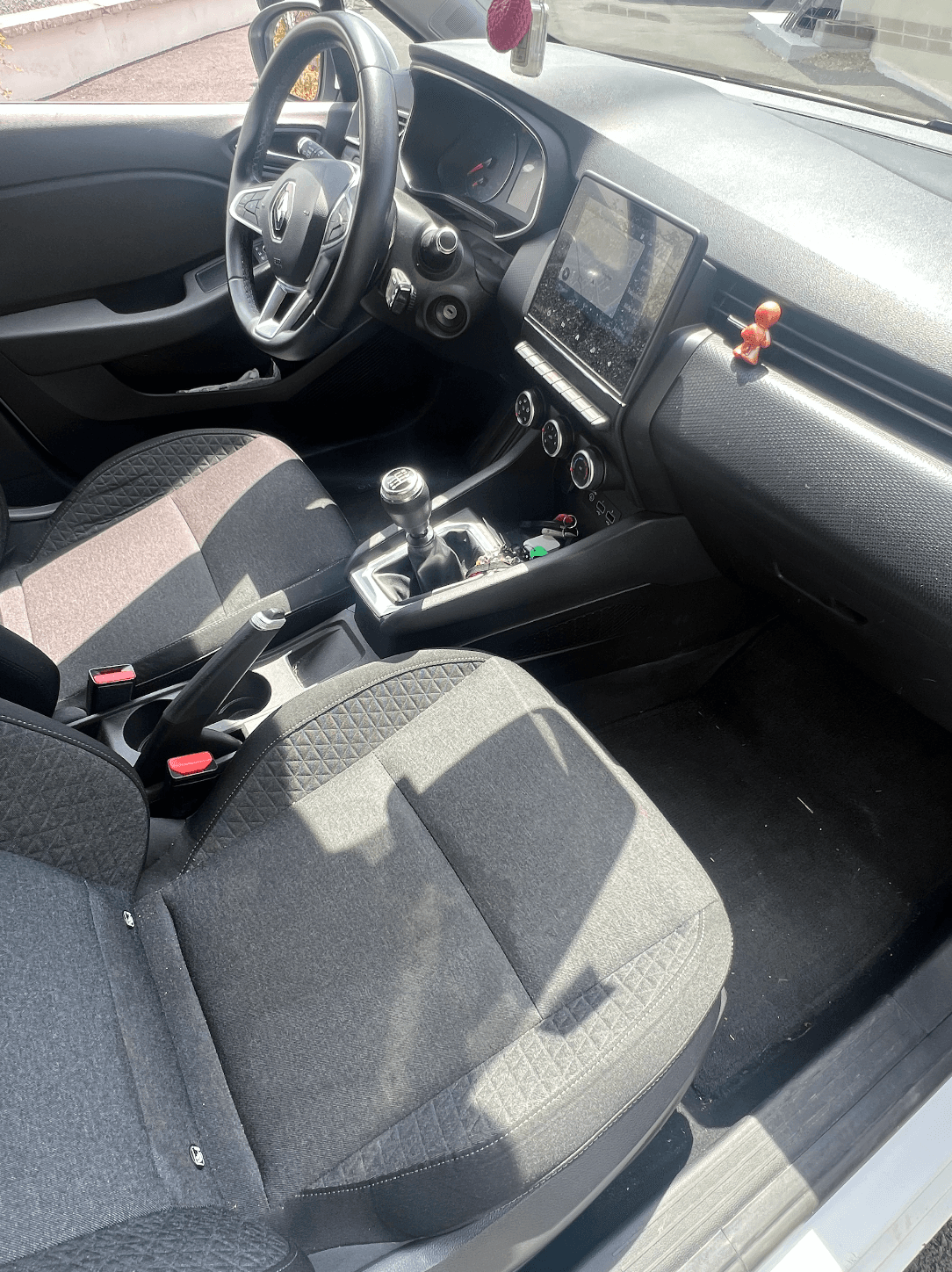 RENAULT CLIO V miniature 6