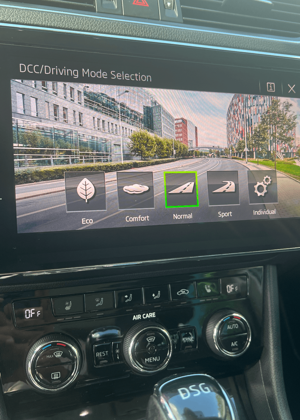 SKODA SUPERB LAURIN ET KLEMENT miniature 6