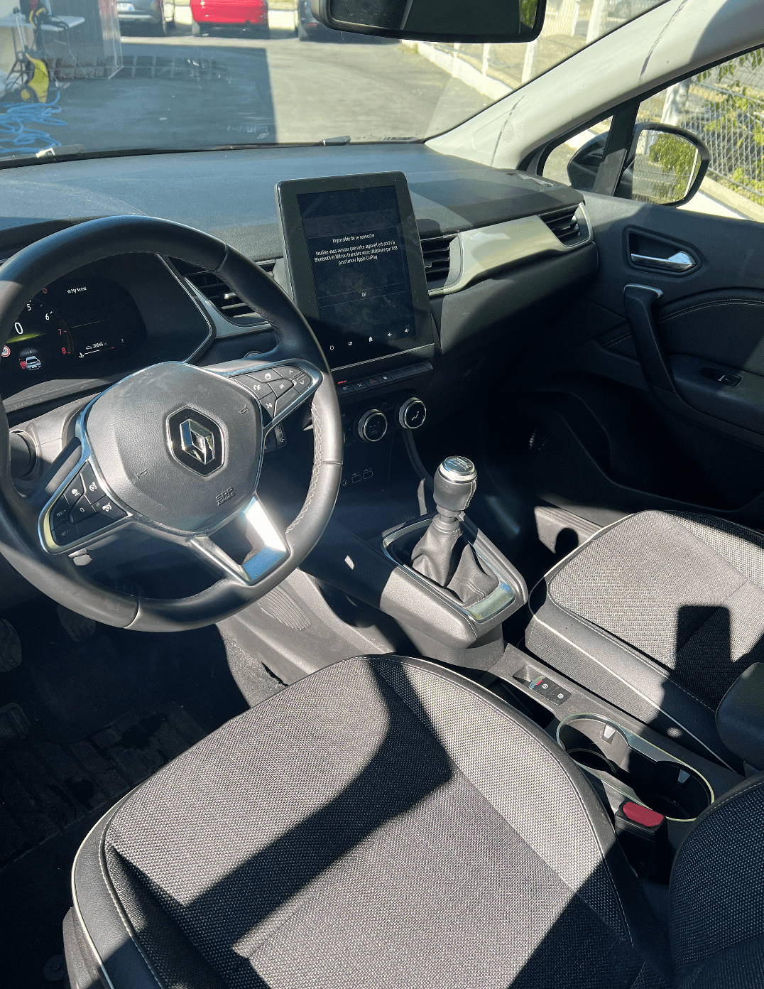 RENAULT CAPTUR miniature 2