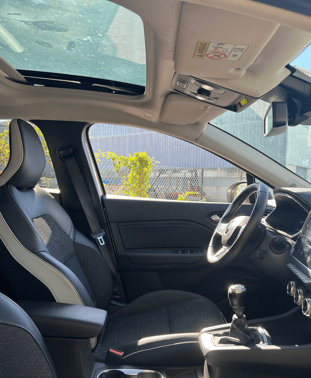 RENAULT CAPTUR miniature 3