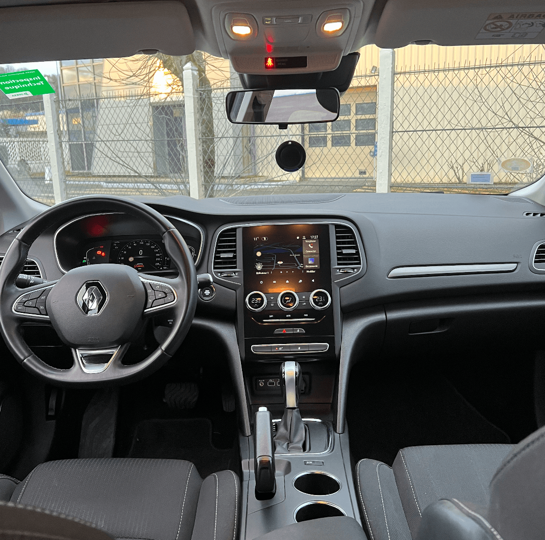 RENAULT MEGANE 4 miniature 4