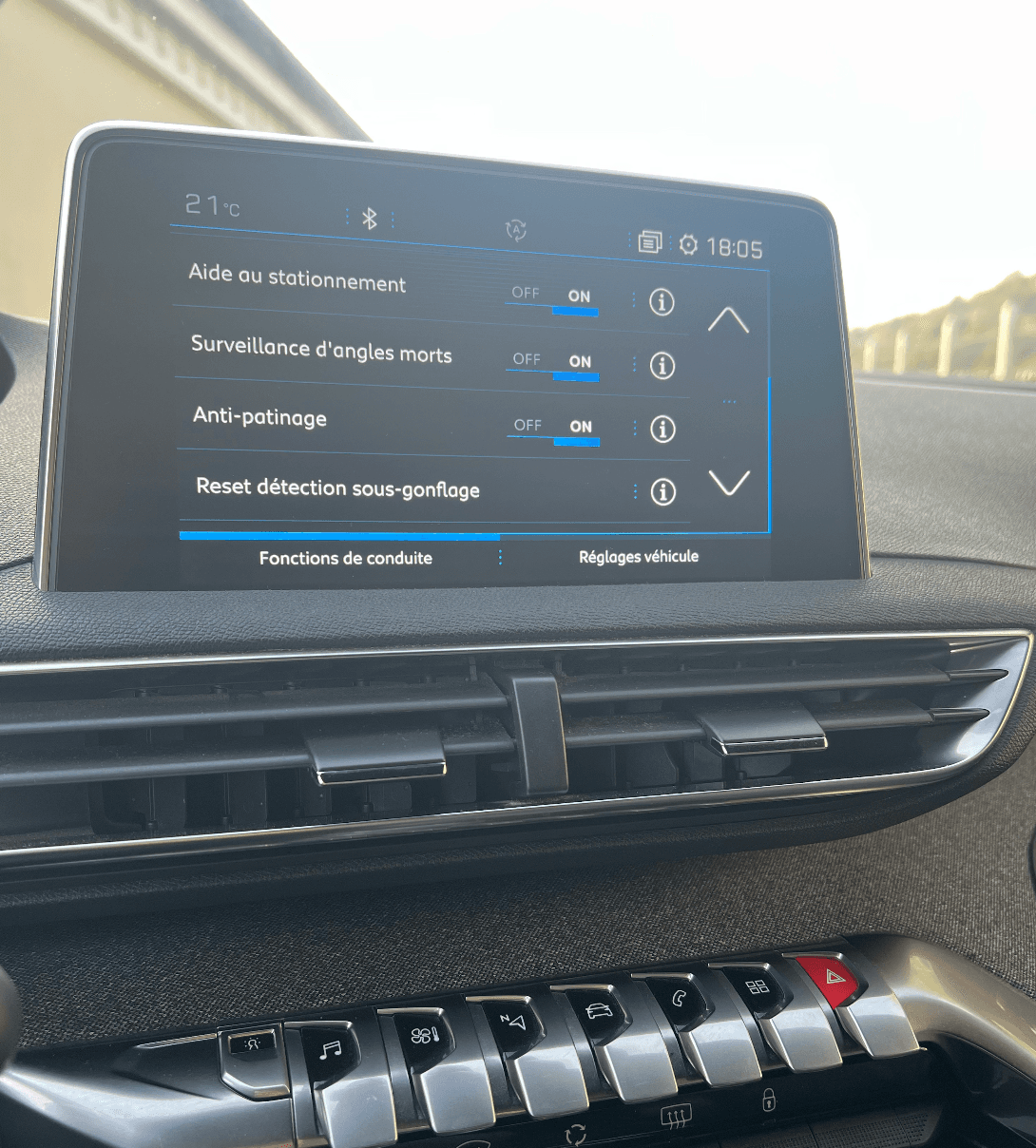 PEUGEOT 3008 GT LINE miniature 7