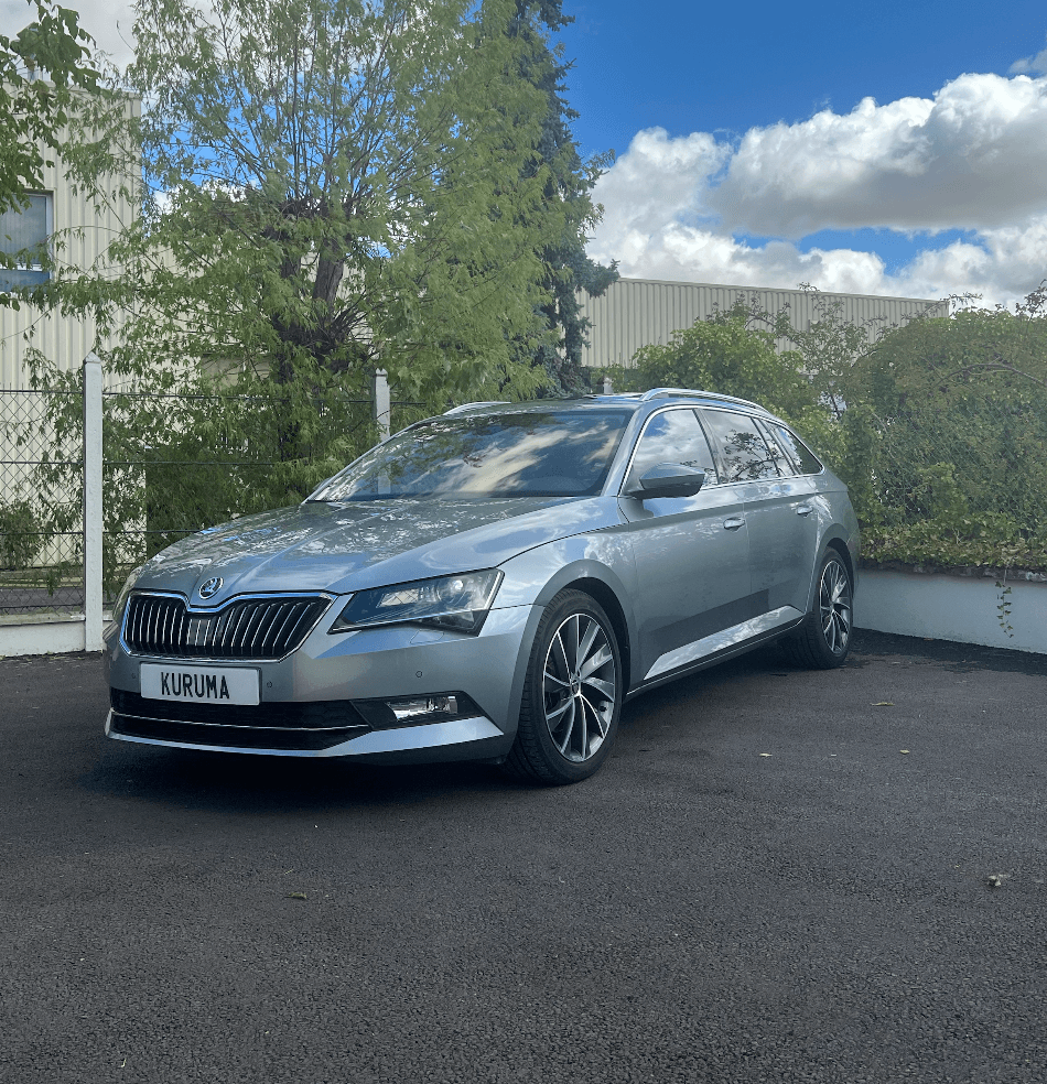 SKODA SUPERB LAURIN ET KLEMENT - Photo 1