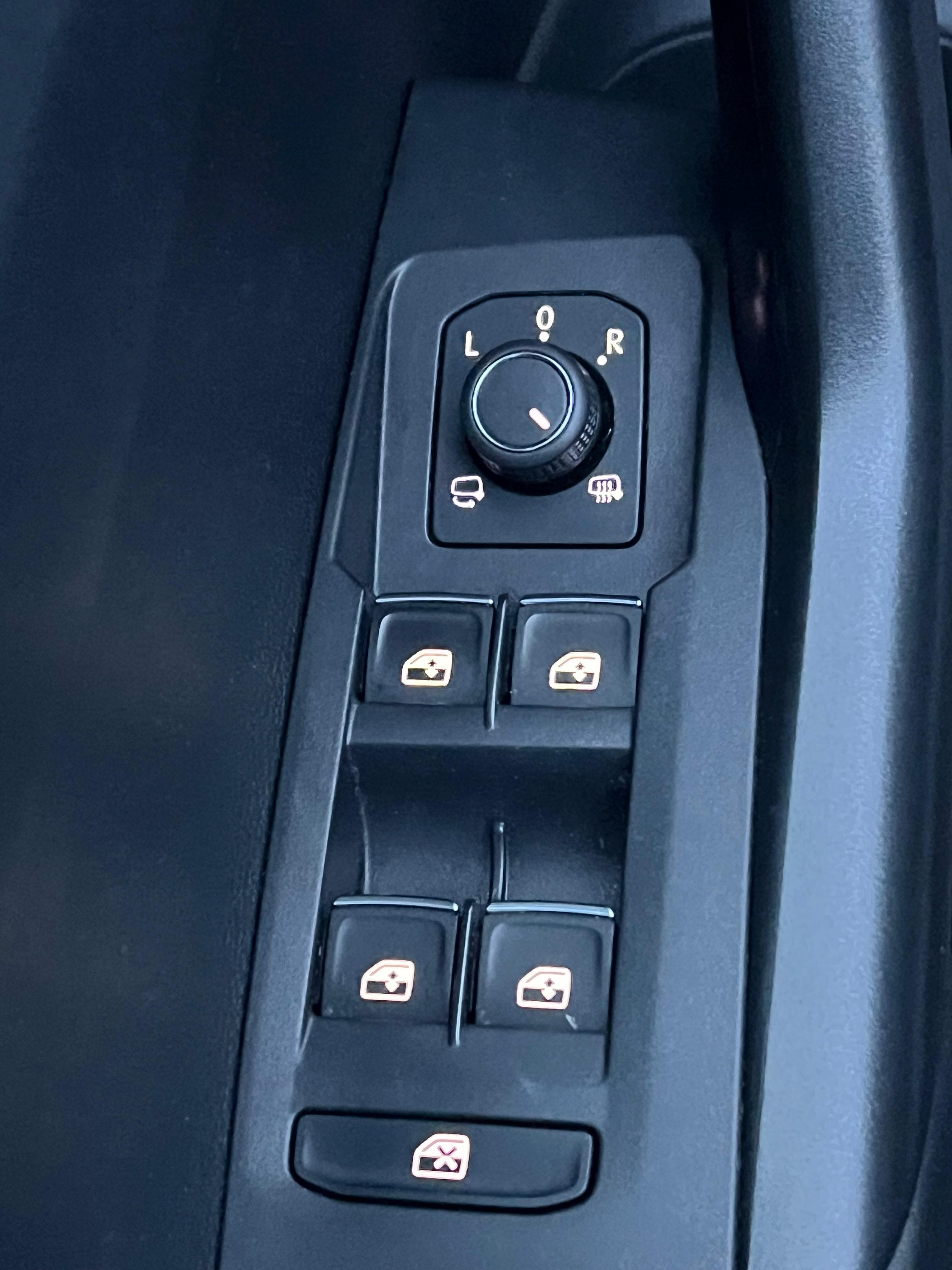 VOLKSWAGEN TCROSS miniature 9