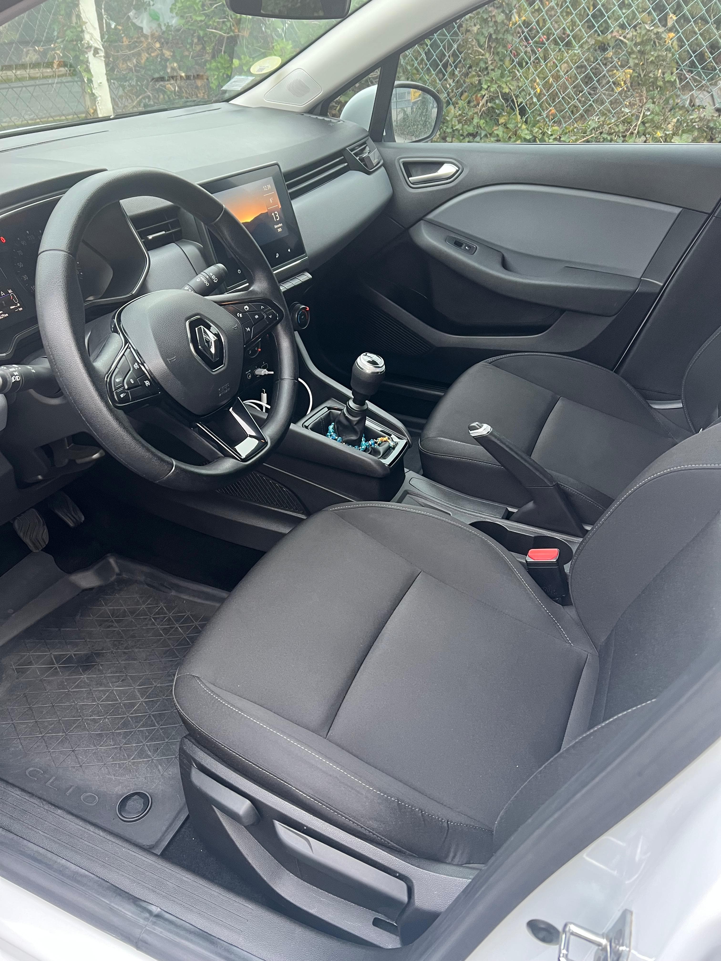 RENAULT  CLIO 5 SOCIETE  miniature 3