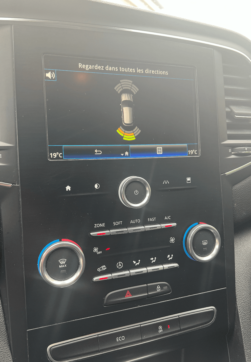 RENAULT MEGANE IV miniature 8
