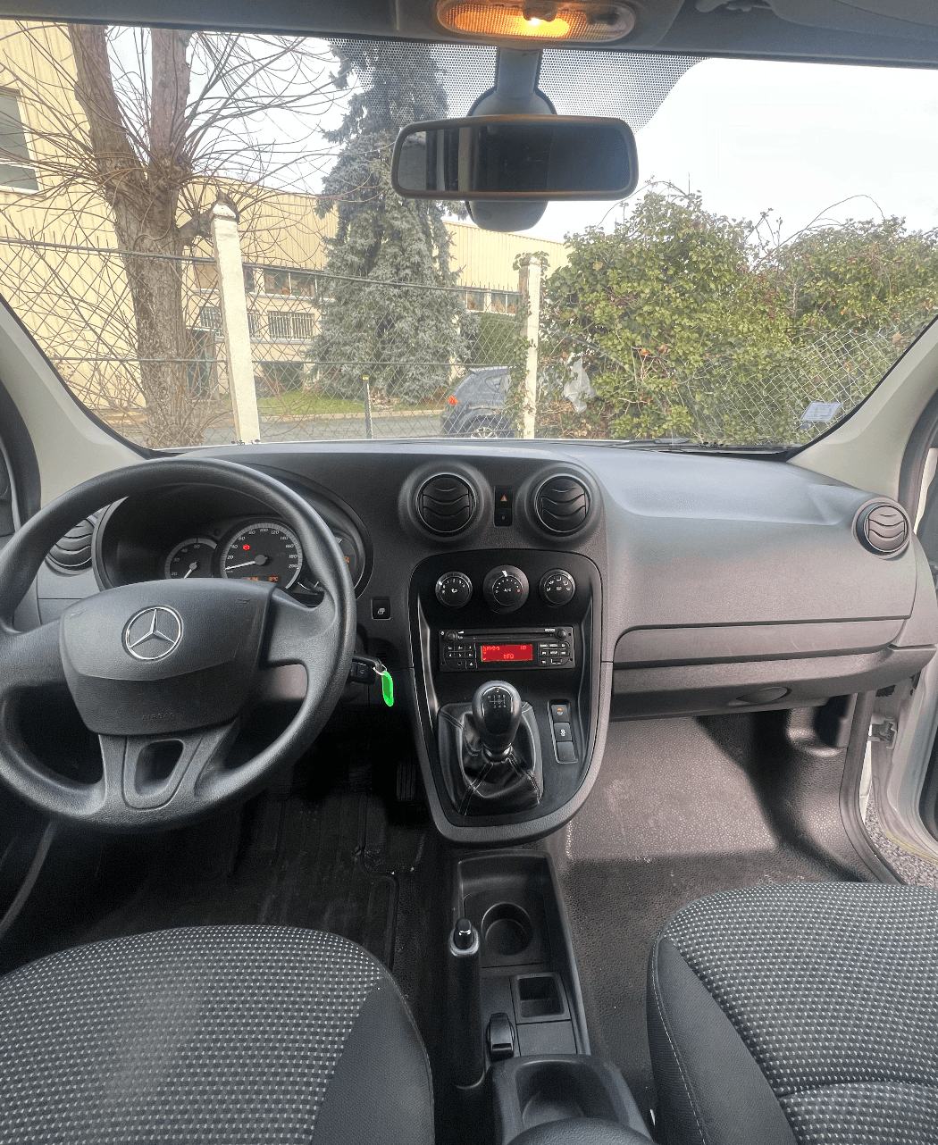 MERCEDES-BENZ  CITAN miniature 3