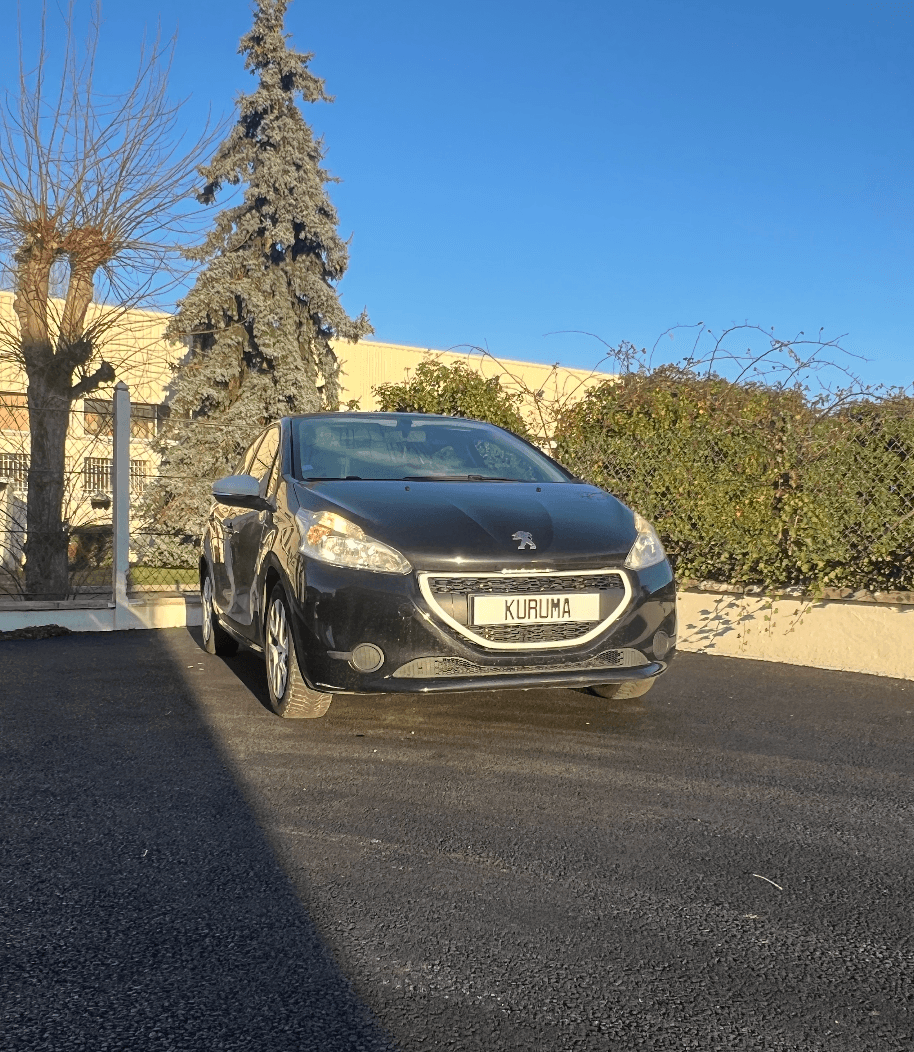 PEUGEOT  208 - DIESEL  miniature 4